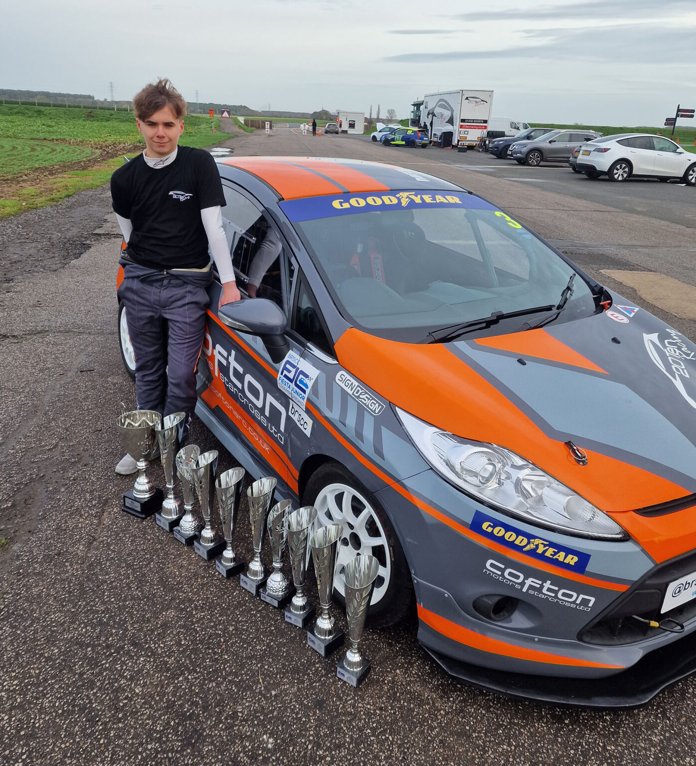 ABOUT – Harry England Motor Racing