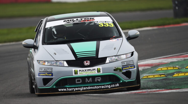 HEMR_Donington-Park_Frontal-Racing-Shot_04_Reduced_310325